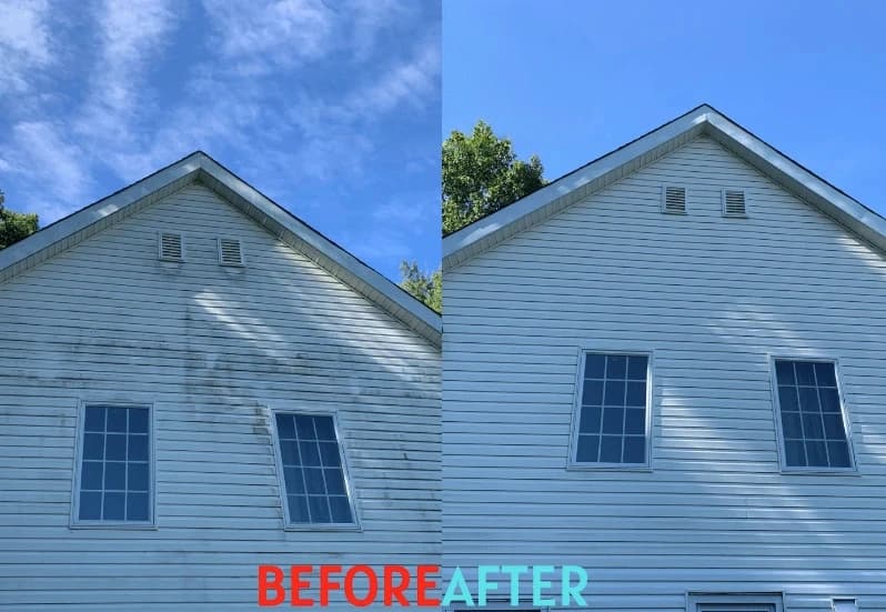 Wadsworth Power Washing professional performing house washing service in Wadsworth