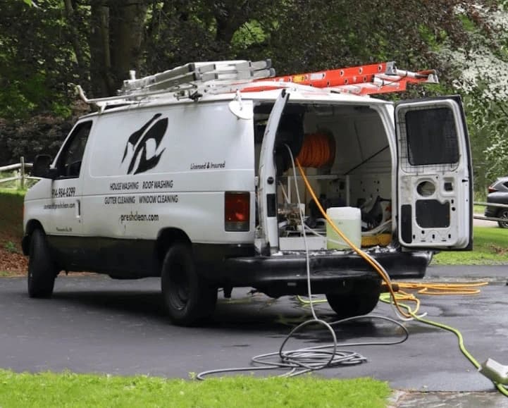 Wadsworth Power Washing professionals cleaning commercial fleet in Wadsworth